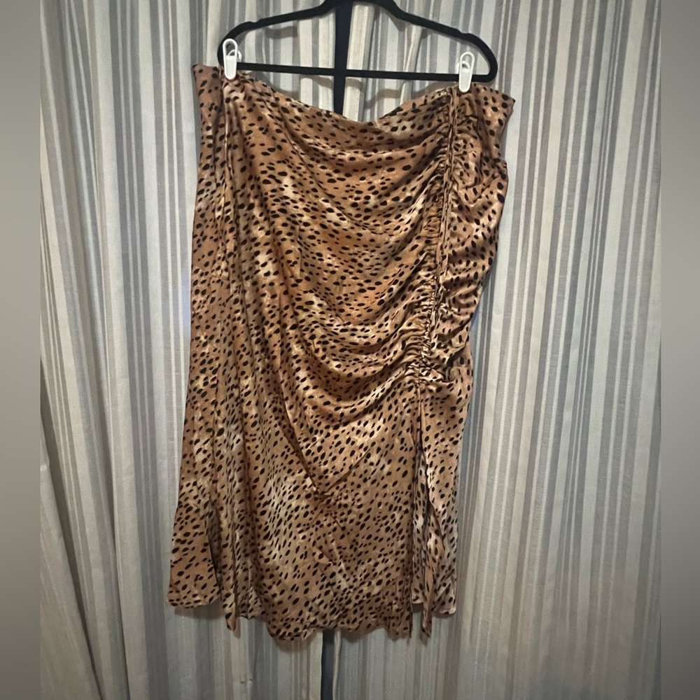 Cider curve leopard rouched slip skirt